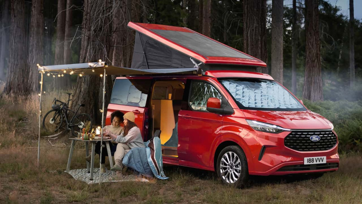 la ford transit custom nugget camper 2024 tiene techo solar