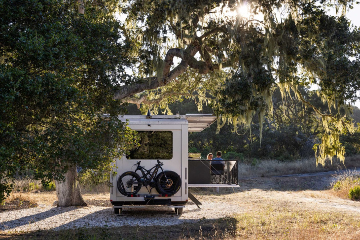 living vehicle hd24, la caravana autosuficiente que permite acampar hasta siete días