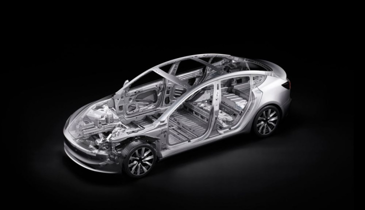 tesla model 3 2024: todas las fotos y datos de la renovación del coche eléctrico de más éxito