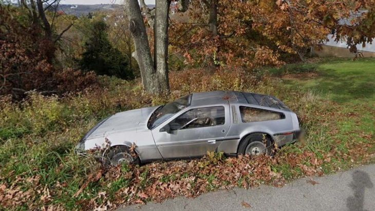 Encuentran un DeLorean abandonado... a través de Google Maps