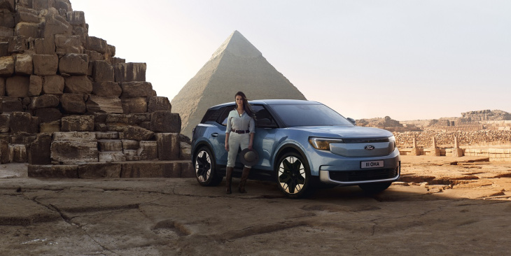 Viajar por todo el mundo en Ford Explorer Eléctrico: este es el reto que afronta Lexie Alford