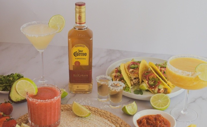 ¡viva méxico! promoción de tequilas en bodega aurrera de marcas don julio, gran malo y más