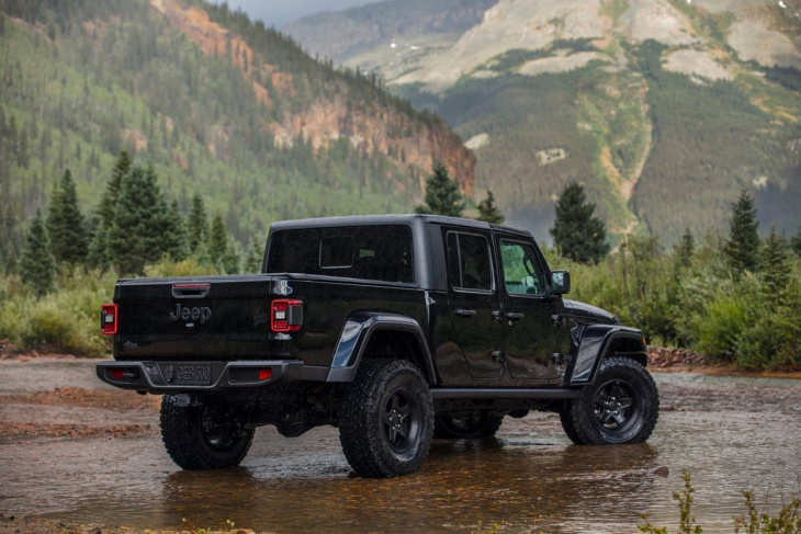 el imponente jeep gladiator se pone al día con mejoras y novedades