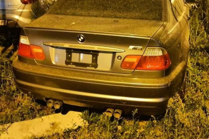 Encuentran un BMW M3 E46 con apariencia de abandonado