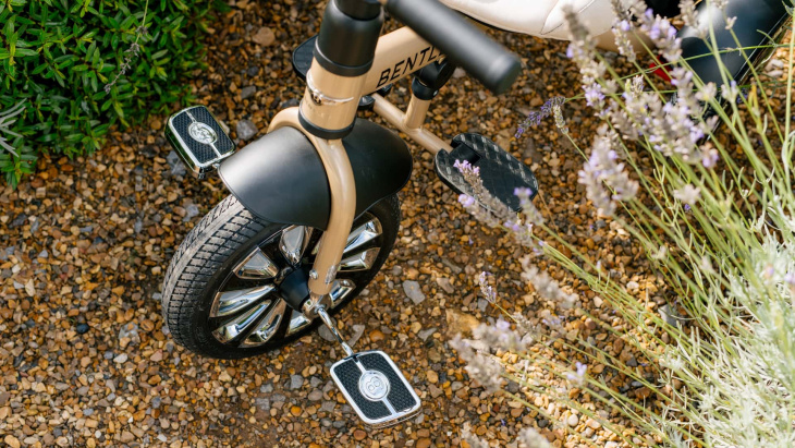 este triciclo de bentley, inspirado en mulliner, vale 700 euros