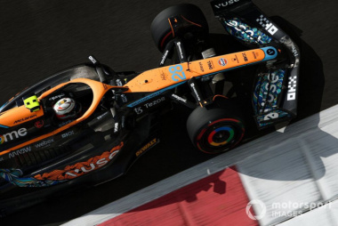 Pato O'Ward prueba en Barcelona con el McLaren MCL35M de F1