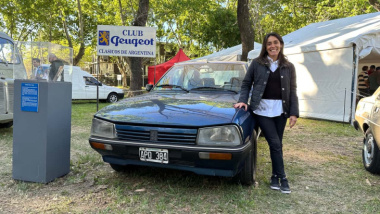 Homenaje en Autoclásica al Peugeot 505 de René Favaloro