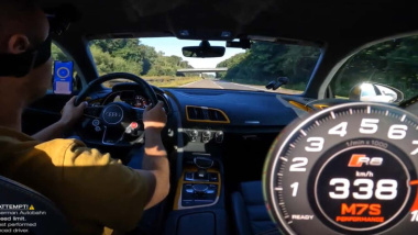 El Audi R8 V10 plus suena increíble a 338 km/h en una Autobahn