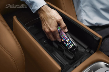 Apple recomienda no usar la carga inalámbrica en algunos modelos de BMW y Toyota