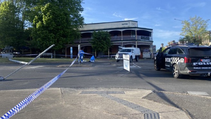 mueren cinco personas por impacto de un bmw en la terraza de un hotel en australia