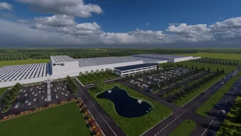 La gigafábrica de Envision en Cáceres suministrará baterías a la planta de Mercedes-Benz en Vitoria