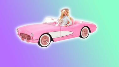 El Corvette de 'Barbie' ya tiene 1,000 pesos de descuento (Margott Robbie aprovecharía esta oferta)