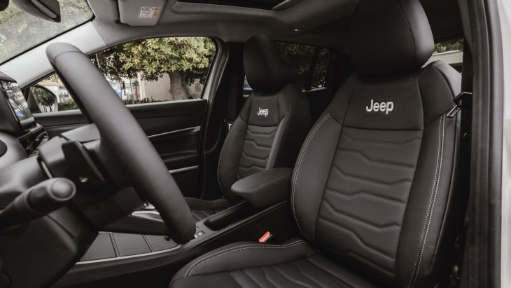 jeep avenger e-hybrid, el paso lógico que faltaba