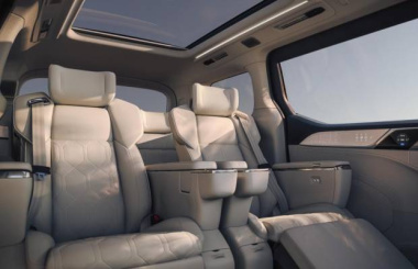 El interior del Volvo EM90 es mejor que el salón de tu casa