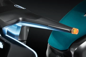 Así es la futurista nueva Lambretta Elettra, la moto eléctrica con aires de Tesla Cybertruck que llegará el año que viene