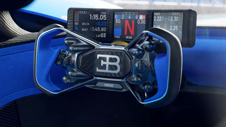 el interior del bugatti bolide es digno de un videojuego, pero es real