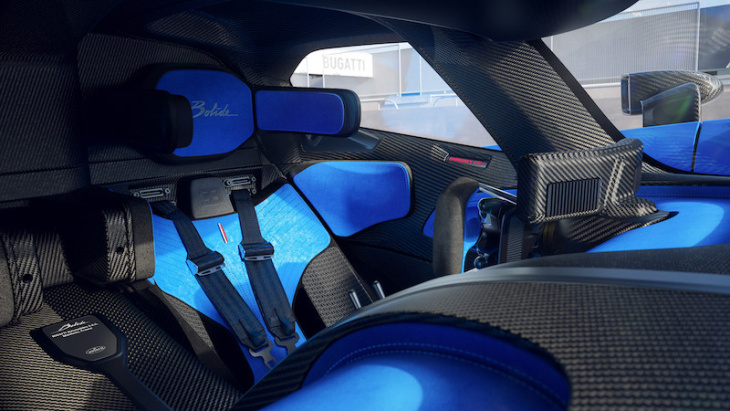 así luce el interior del espectacular bugatti bolide