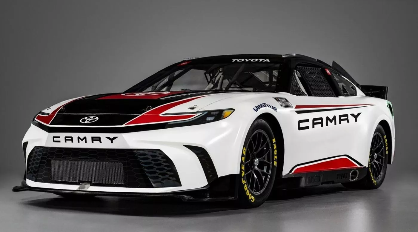 Toyota reveló el diseño del Camry XSE para la NASCAR Cup Series