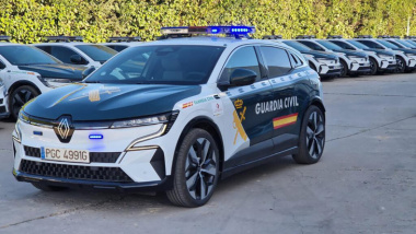 La Guardia Civil se gasta 9,5 millones de euros en 70 BMW X3 PHEV y 117 Renault Mégane eléctricos para tener la etiqueta CERO de la DGT