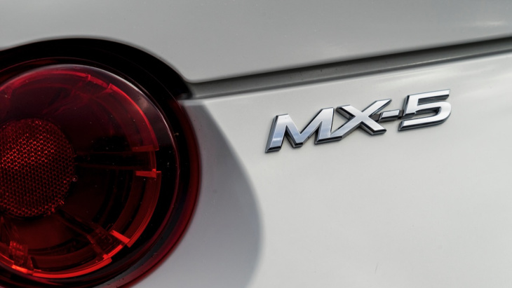 mazda mx-5, mejor coche deportivo usado del año en reino unido