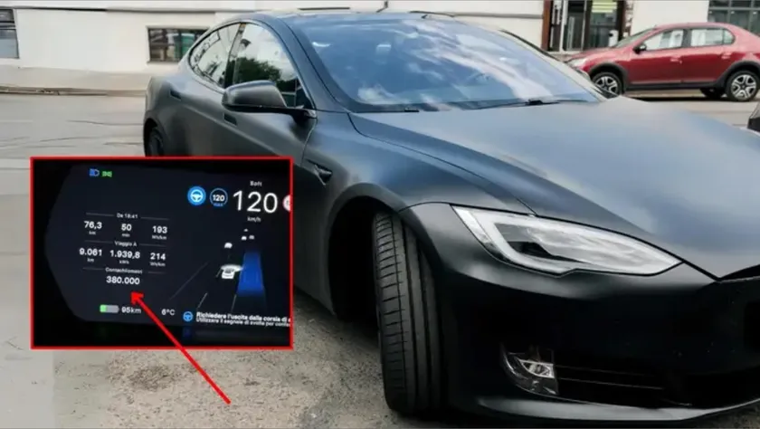 Este Tesla Model S ha recorrido casi 400.000 kilómetros sin hacer ningún mantenimiento
