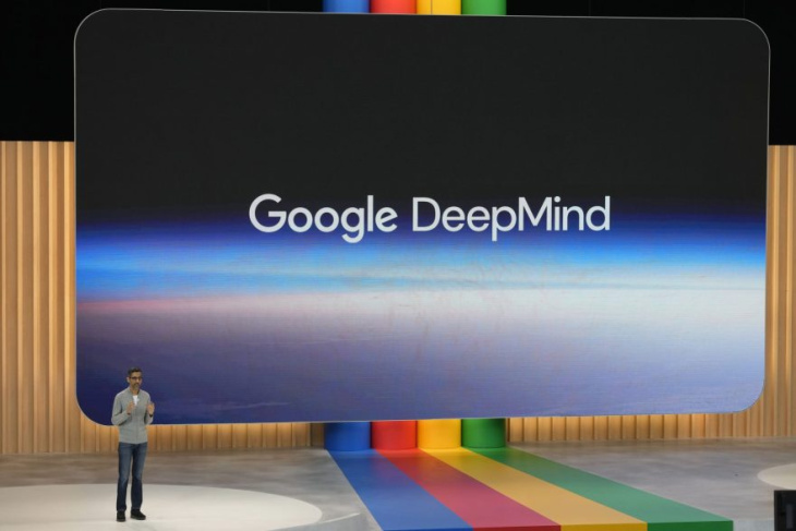 google lanza gemini, un gigante de ia para competir con chatgpt