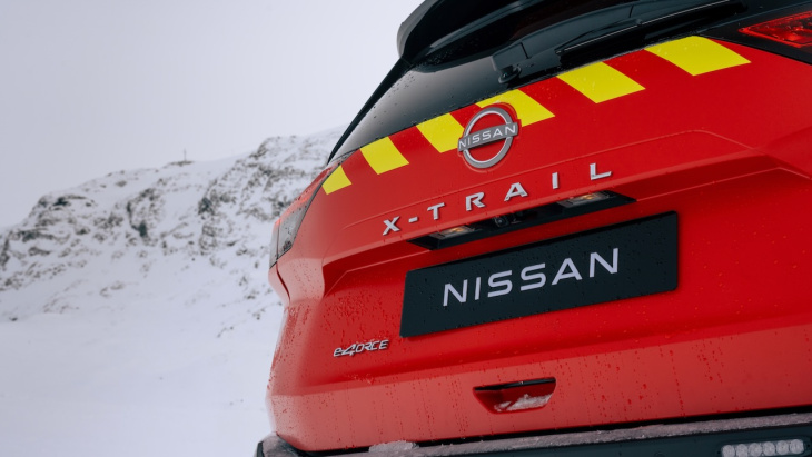 nissan x-trail mountain rescue: con orugas para los rescates más extremos