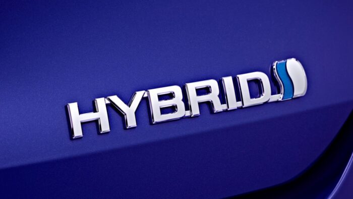 análisis | coches híbridos no enchufables: ¿por qué venden tanto y qué tecnología híbrida es mejor?