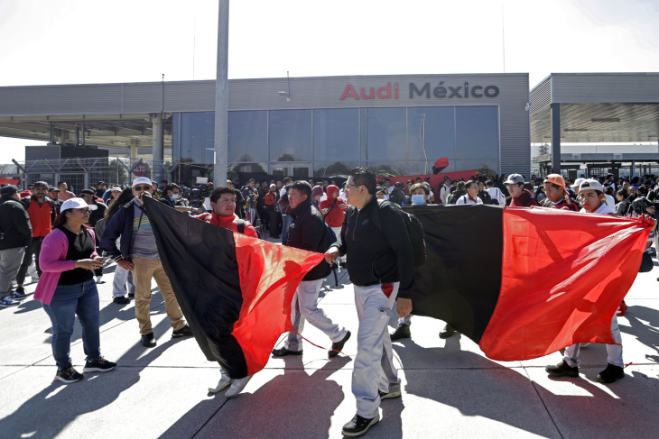 una huelga estalla en la planta mexicana de la automotriz alemana audi