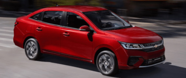 Suzuki Ignis, Chevrolet Aveo y Nissan Versa, ¿Cuál es el rendimiento combinado de gasolina?