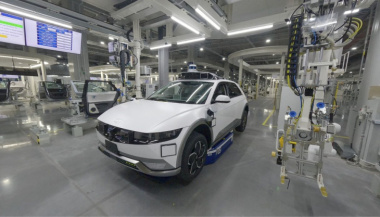 ¿Cuáles son las funciones de los cinco avanzados robots del Grupo Hyundai que colaboran con los humanos en el Centro de Innovación HMGICS?