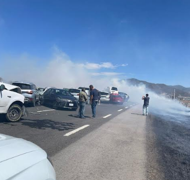 Carambola en carretera Toluca-Naucalpan deja 10 lesionados