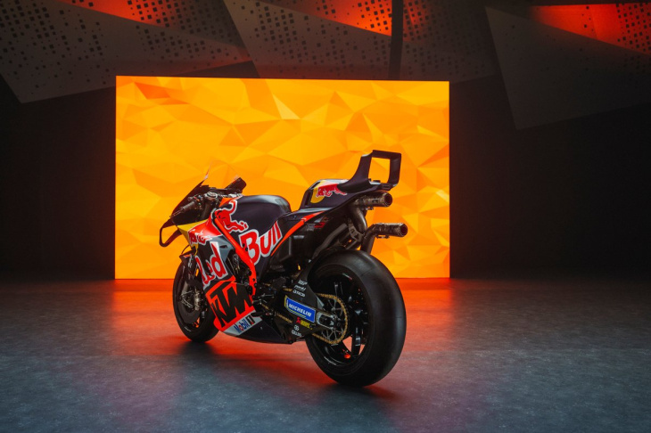 ktm presenta la rc16 para el motogp 2024