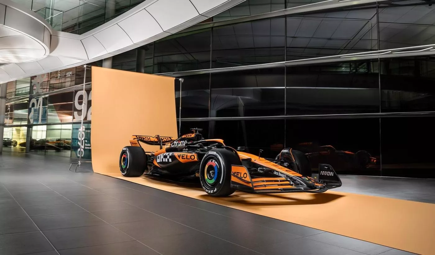 McLaren termina de desvelar el MCL38 para la temporada del salto definitivo