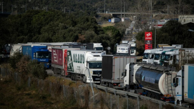 Un par de camiones robados en plena pandemia: dos camioneros ganan una batalla legal contra Mercedes