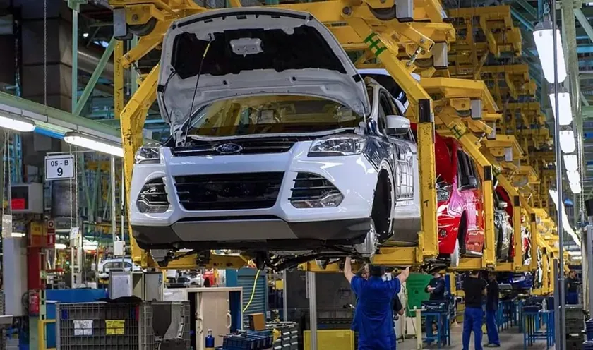 la fábrica de ford en almussafes finalmente no producirá coches eléctricos hasta 2028
