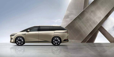 Xpeng planea lanzar 30 vehículos eléctricos, nuevos y actualizados, hasta 2027