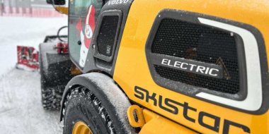 Volvo CE descarboniza una estación de esquí sueca con su maquinaria eléctrica