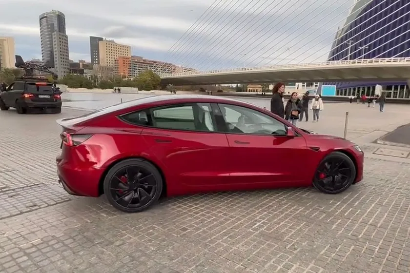 Así es el diseño del nuevo Tesla Model 3 Performance