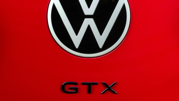 volkswagen id. buzz gtx: la versión deportiva que no esperabas