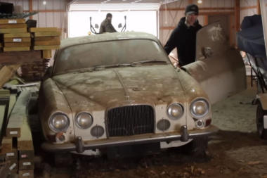 Este Jaguar Mark X de 1964 llevaba 30 años abandonado, ha sido rescatado y ahora está a la venta