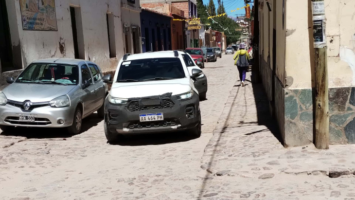 fiat prueba la nueva strada turbo en argentina