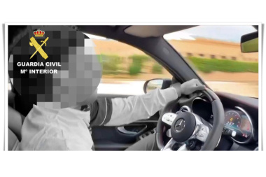 Investigado en Almería un conductor que circulaba a 247 km/h en un Mercedes-AMG GLC 63 S