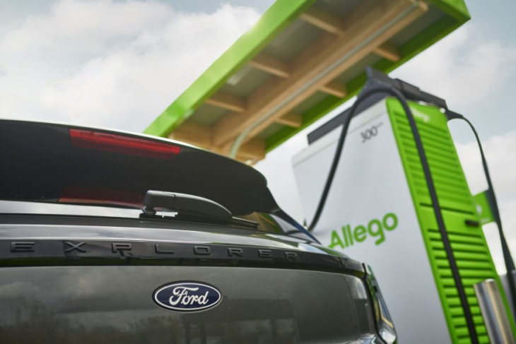 ford se asocia con allego para integrar la carga rápida de 400 kw en hasta 600.000 estaciones de carga