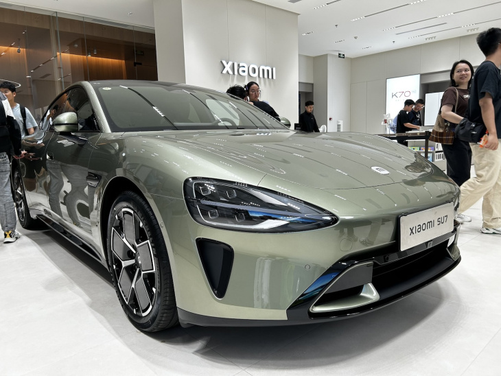 xiaomi su7: inician las ventas del primer auto de la firma de tecnología