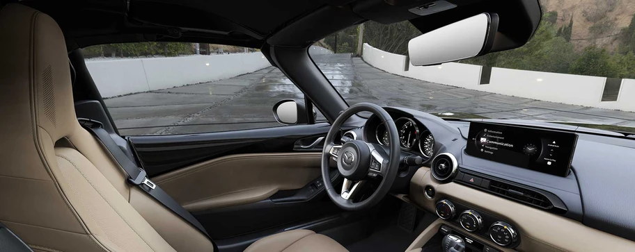 Mazda MX-5 2024, llega a México: mejor pantalla, retoque de imagen y precios nuevos