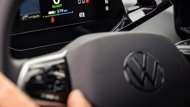 manos al volante será cosa del pasado para volkswagen: anuncia conducción automatizada
