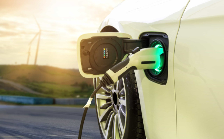 españa 2050: ¿los autos eléctricos son la mejor opción para el futuro?