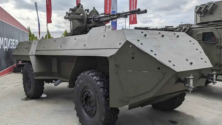 cincel, el nuevo dron terrestre que rusia usará en ucrania: un poderoso blindado de 13 toneladas y cañón antiaéreo