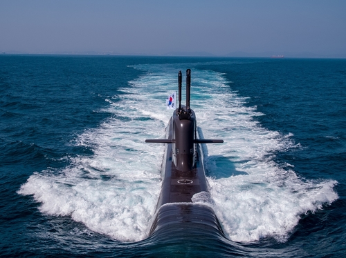 hd hyundai entrega a la armada un submarino de 3.000 toneladas